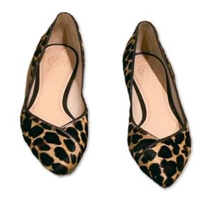 Tory Burch leopard pointed toe flats 5 1/2